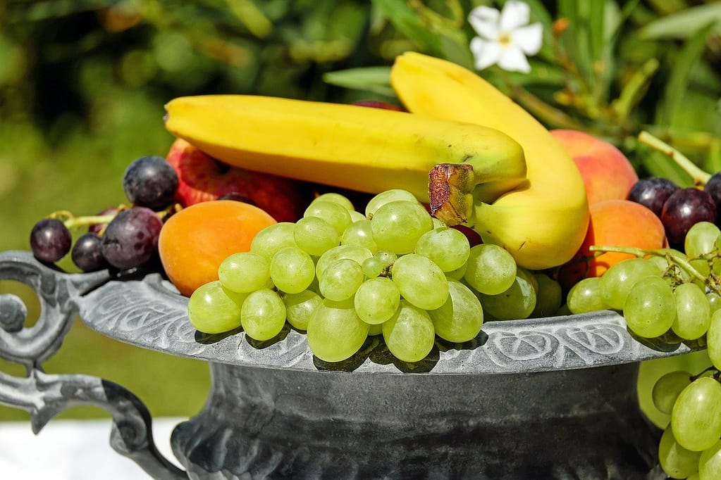Fruits that help to reduce Vitamin and Mineral deficiency